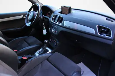 Audi Q3 2.0 TDI Quattro S-tronic — SUV compact fiable, 98'000 km, traction intégrale — Miniature 13