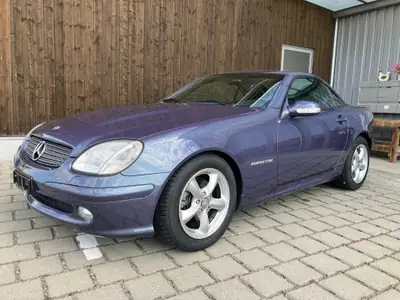 Mercedes-Benz SLK 230 Kompressor — Roadster sportif 2000, 197 ch et seulement 64 700 km — exterior view