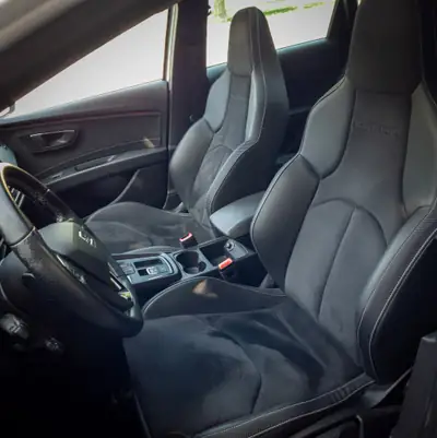 SEAT Leon ST Cupra 300 4Drive DSG — Break sportif haute performance, transmission intégrale — Armaturenbrett