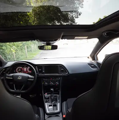 SEAT Leon ST Cupra 300 4Drive DSG — Break sportif haute performance, transmission intégrale — Detail