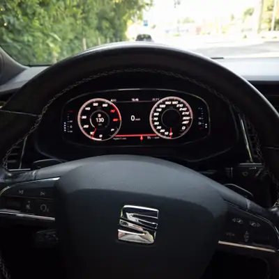 SEAT Leon ST Cupra 300 4Drive DSG — Break sportif haute performance, transmission intégrale — Miniatur 7