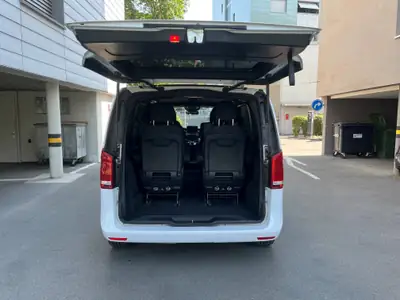 Mercedes-Benz V 250 d kurz — Monospace compact diesel, 6 places, portes coulissantes — interior