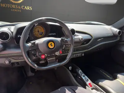Ferrari F8 Tributo 2020 — Supercar italienne 720 ch, état exceptionnel, faibles kilomètres — Miniature 20