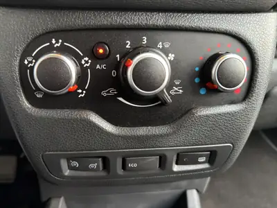 Dacia Lodgy TCE 130 Stepway 7 places — Monospace familial spacieux, pratique et économe — Miniature 21