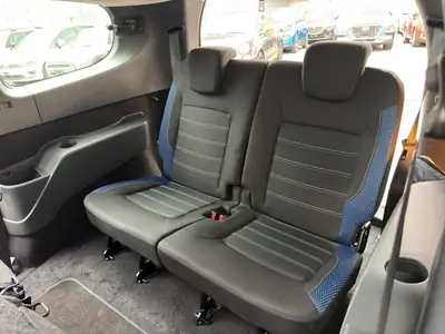Dacia Lodgy TCE 130 Stepway 7 places — Monospace familial spacieux, pratique et économe — Miniature 22