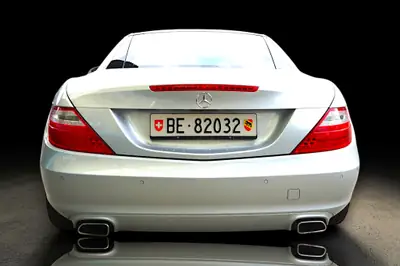 Mercedes-Benz SLK 200 BlueEfficiency — Cabriolet sportif, 34 600 km seulement — interior