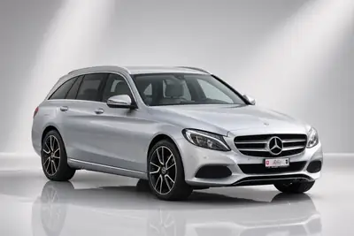 Mercedes-Benz C 200 Avantgarde — Break élégant, entretien complet, prêt à rouler — Miniature 7