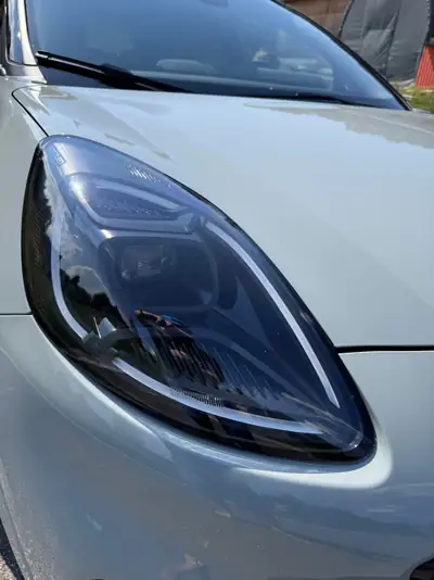 Ford Puma 1.0 EcoBoost Hybrid 125 ST-Line — SUV urbain écologique, état impeccable 2024 — Thumbnail 9