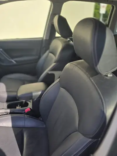Subaru Forester 2.0 Executive — SUV polyvalent essence, boîte CVT, 82 500 km — Thumbnail 9