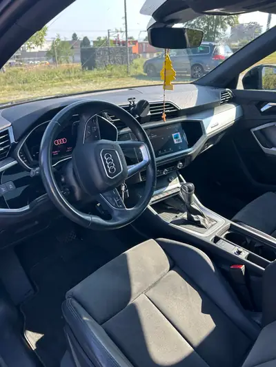 Audi Q3 2.0 45 TFSI S line — SUV sportif quattro, 78 000 km seulement — interior