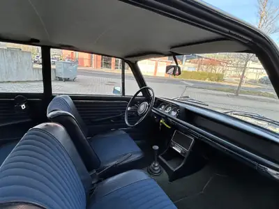 BMW 2002 E10 1969 — Coupé sportif vintage bleu, survivor rare et authentique — Thumbnail 12
