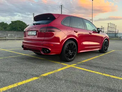 Porsche Cayenne 4.2 V8 TDI S — SUV premium diesel, 385 ch et traction intégrale — Außenansicht