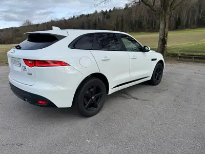 Jaguar F-PACE 2017 — SUV coupé premium diesel, 111'000 km, sans sinistre — rear view