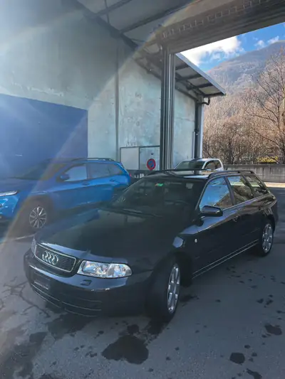 Audi S4 2.7 V6 Biturbo Quattro — Break sportif des années 90, entretien majeur réalisé — side view