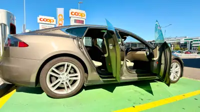 Tesla Model S 90D — Berline électrique performante, 525 ch, Autopilot inclus — dettaglio