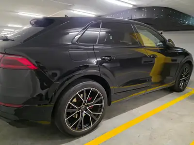 Audi Q8 3.0 45 TDI Quattro — SUV coupé premium, 40'000 km seulement — cruscotto