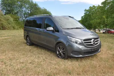 Mercedes-Benz V 250 — Monospace premium diesel, 6 places, version longue — Armaturenbrett