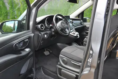 Mercedes-Benz V 250 — Monospace premium diesel, 6 places, version longue — Miniatur 12