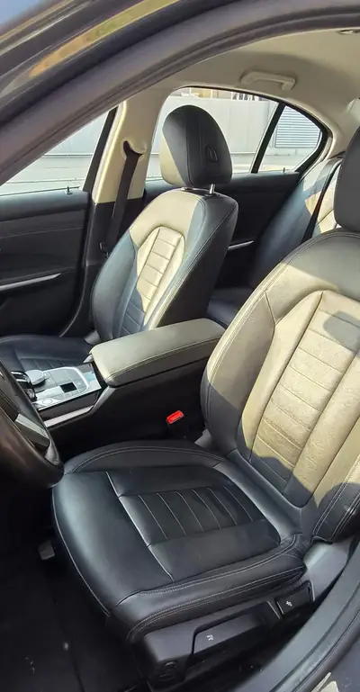 BMW 320d — Berline diesel efficace, 127'000 km, sans sinistre — dashboard