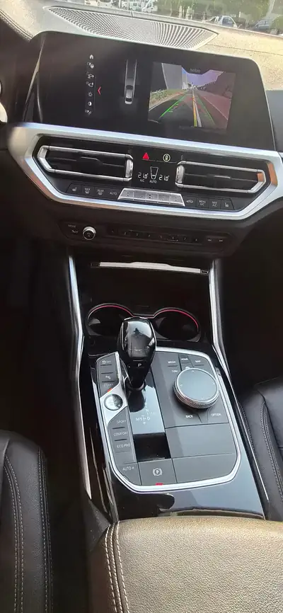 BMW 320d — Berline diesel efficace, 127'000 km, sans sinistre — detail