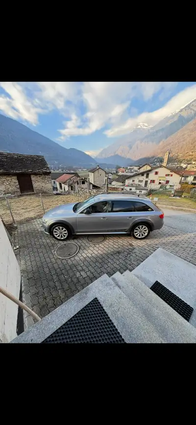 Audi A4 Allroad 2.0 TDI 150 — Break polyvalent, transmission manuelle, kilométrage maîtrisé — side view