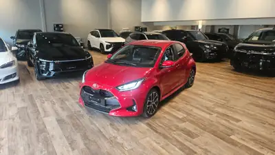 Toyota Yaris 1.5 Teamplayer e-CVT — Hybride nouvelle génération, quasi neuve avec 20 km — côté