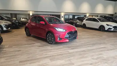 Toyota Yaris 1.5 Teamplayer e-CVT — Hybride nouvelle génération, quasi neuve avec 20 km — tableau de bord
