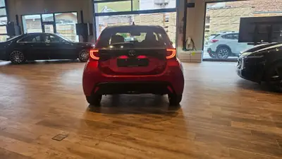 Toyota Yaris 1.5 Teamplayer e-CVT — Hybride nouvelle génération, quasi neuve avec 20 km — Miniature 11
