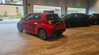 Toyota Yaris 1.5 Teamplayer e-CVT — Hybride nouvelle génération, quasi neuve avec 20 km — Miniature 13