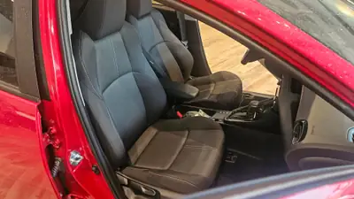 Toyota Yaris 1.5 Teamplayer e-CVT — Hybride nouvelle génération, quasi neuve avec 20 km — Miniature 17