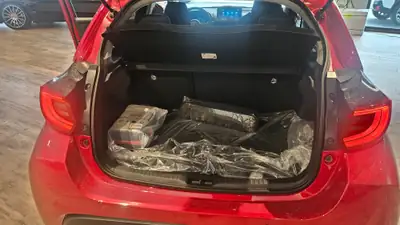 Toyota Yaris 1.5 Teamplayer e-CVT — Hybride nouvelle génération, quasi neuve avec 20 km — Miniature 19