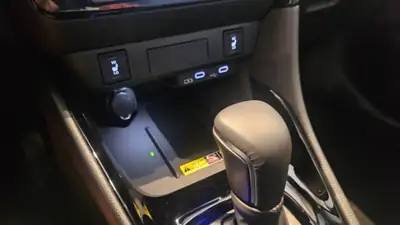 Toyota Yaris 1.5 Teamplayer e-CVT — Hybride nouvelle génération, quasi neuve avec 20 km — Miniature 25