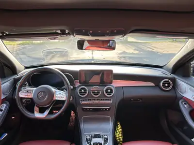 Mercedes-Benz C 220 d Swiss Star 4Matic — Break diesel performant, 97000 km seulement — tableau de bord