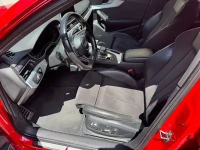 Audi S4 Avant 3.0 V6 TFSI — Break sportif quatre-roues motrices, 200'000 km — vista posteriore