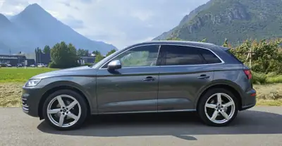 Audi SQ5 3.0 V6 TFSI — SUV sportif quattro, 353 ch et équipements hiver — côté