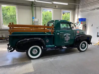 Chevrolet 3100 Pick-up 1949 — Légende americana restaurée, véhicule vétéran d'exception — Miniature 7