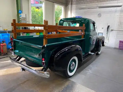 Chevrolet 3100 Pick-up 1949 — Légende americana restaurée, véhicule vétéran d'exception — Miniature 19