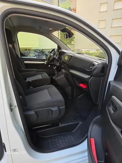 Opel Zafira Life 2.0 CDTI 150 — Monospace 8 places, diesel robuste et spacieux — Thumbnail 7