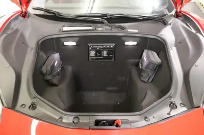Ferrari 488 Spider 3.9 V8 — Roadster légendaire, 31 800 km, intérieur full carbone — Miniatura 17