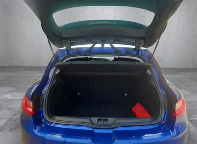 Renault Mégane 1.6 TCe 205 GT — Berline sportive sans accident, équipements premium — Thumbnail 9