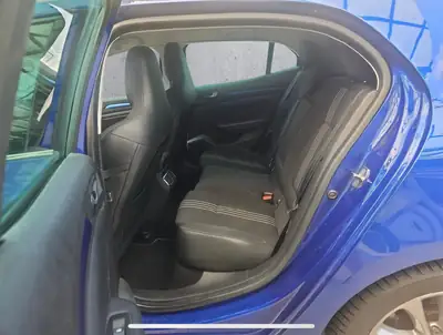 Renault Mégane 1.6 TCe 205 GT — Berline sportive sans accident, équipements premium — Thumbnail 7