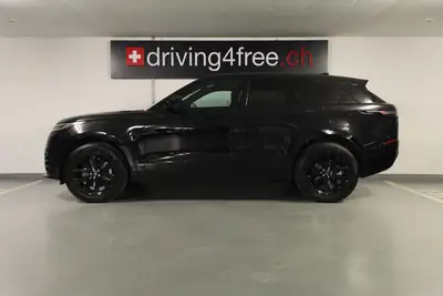 Range Rover Velar 2.0 P400e Dynamic SE — SUV hybride rechargeable, 11 500 km seulement — rear view