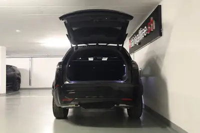 Range Rover Velar 2.0 P400e Dynamic SE — SUV hybride rechargeable, 11 500 km seulement — Thumbnail 7