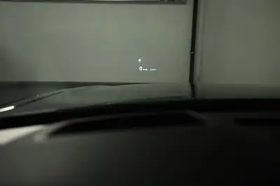 Range Rover Velar 2.0 P400e Dynamic SE — SUV hybride rechargeable, 11 500 km seulement — Thumbnail 16