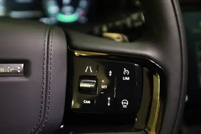 Range Rover Velar 2.0 P400e Dynamic SE — SUV hybride rechargeable, 11 500 km seulement — Thumbnail 19