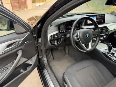 BMW 530d xDrive Touring — 286 PS, hybride léger, équipement premium — Miniatura 8