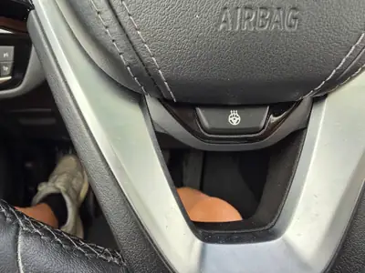 BMW 530d xDrive Touring — 286 PS, hybride léger, équipement premium — Miniatura 18