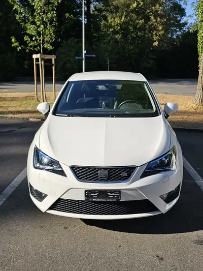 SEAT Ibiza 1.6 TDI 105 FR — Diesel économique, révisions complètes, garantie MFK — exterior view
