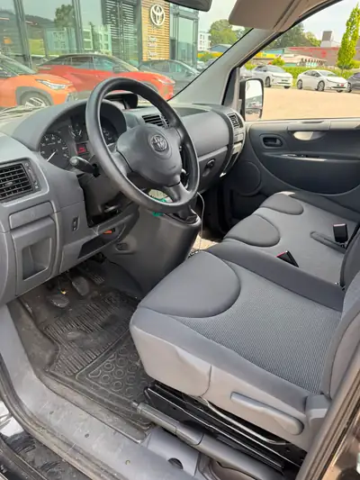 Toyota ProAce 1.6 D Terra — Utilitaire polyvalent, 64 000 km, économe en carburant — Thumbnail 7