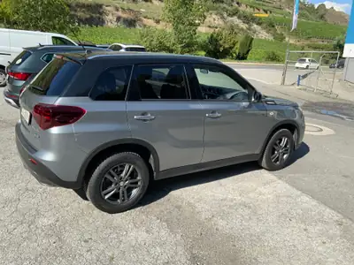 Suzuki Vitara 1.4 T Compact+ Hybrid 4x4 — SUV compact hybride, 8400 km seulement — rear view